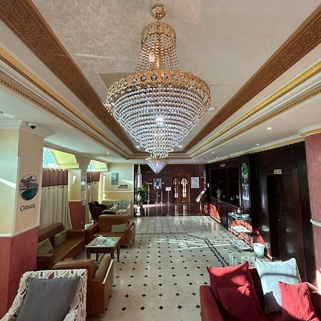 Safari Hotel Нізва Екстер'єр фото