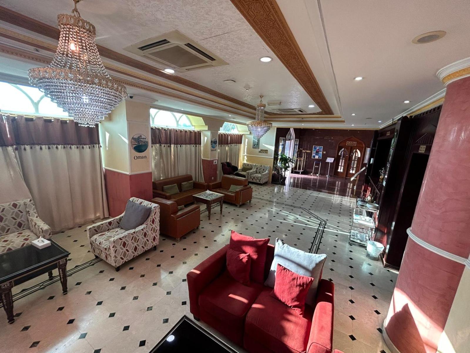 Safari Hotel Нізва Екстер'єр фото