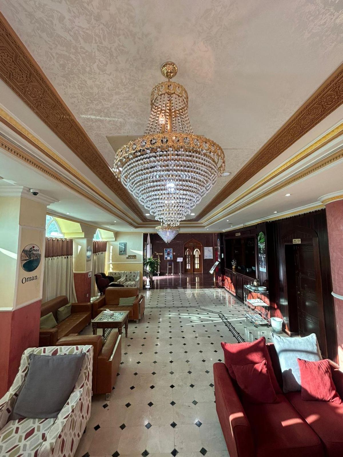 Safari Hotel Нізва Екстер'єр фото